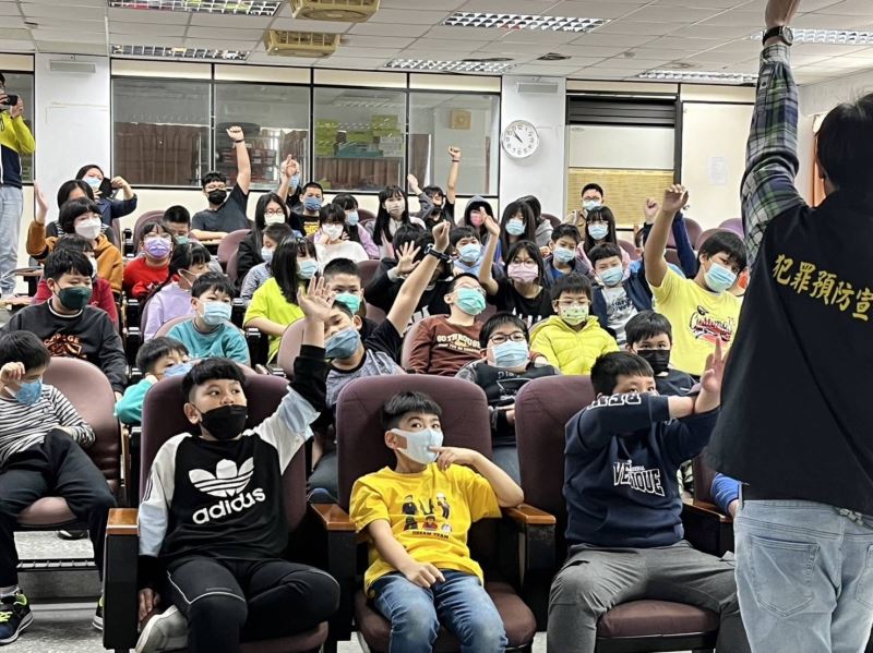 打詐宣導團深入校園 基警守護國家未來主人翁