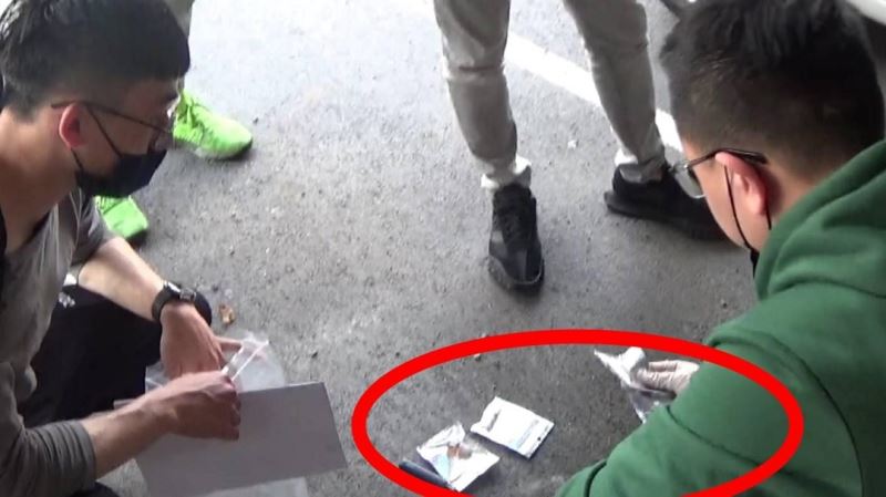 毒男上班開車又忙換機車 遭警起獲大麻菸油彈毒物送辦