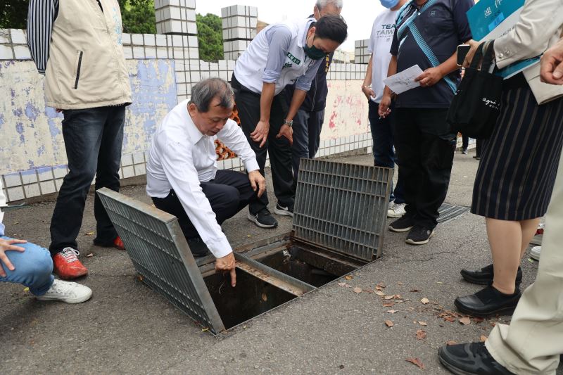改善嘉和國小逢雨積水 南投副縣長盼先減災再謀區排改善