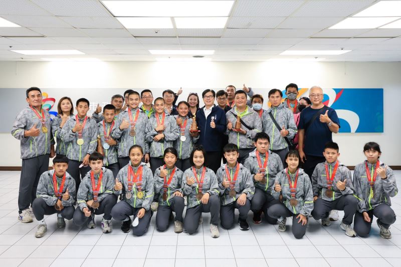 高市促參及開發案招商績效居冠 陳其邁肯定成果 期許今年再創佳績