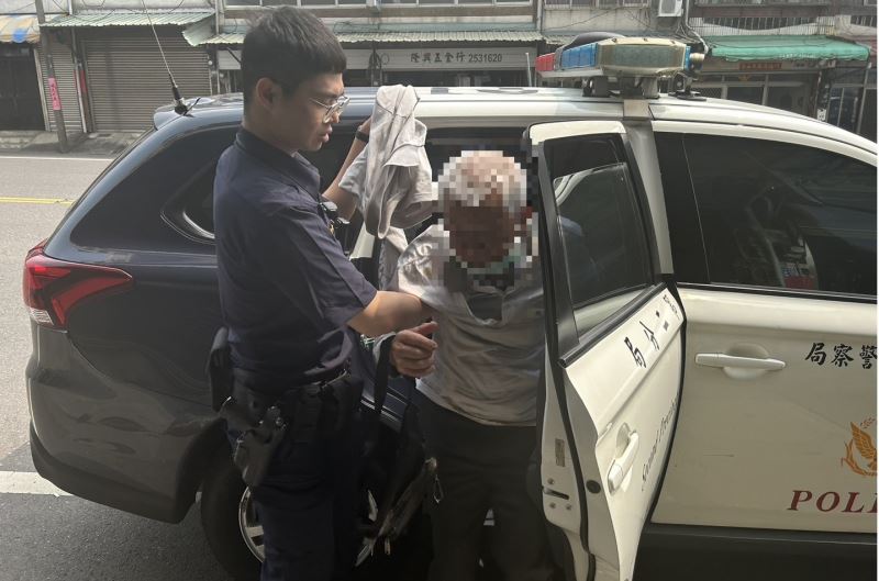 失智翁車站迷途  新南警關懷真暖心