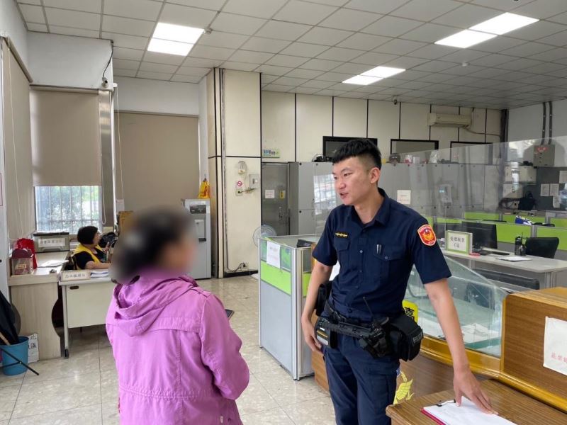 「出國賺大錢？」中年失業男國外求職險遭詐，永康警即時辨別提醒才恍然大悟