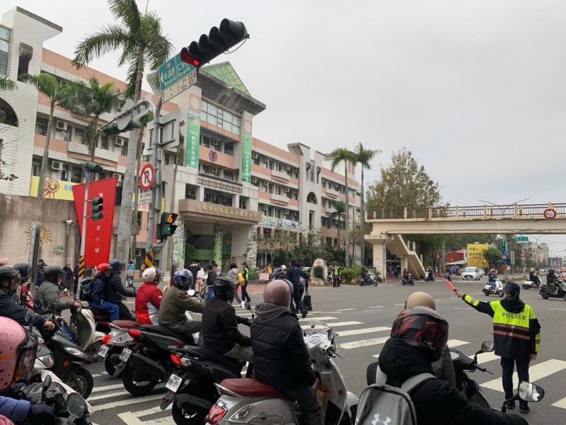 開學免「警」張！南警三分局警民動員守護學童安全