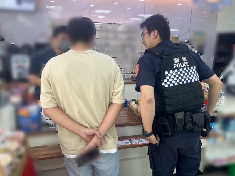 美女網友謊稱「愛愛兩次三千元」 男子相約援交險遭詐騙 美女網友謊稱「愛愛兩次三千元」 男子相約援交險遭詐騙