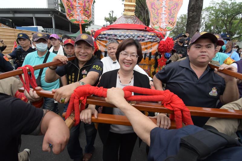 大甲媽抵達彰化 縣長王惠美接駕