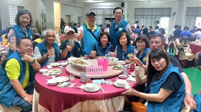 大台南家長協會第七屆會員大會於佳里區熱鬧登場，佳里警分局人車安維獲好評。