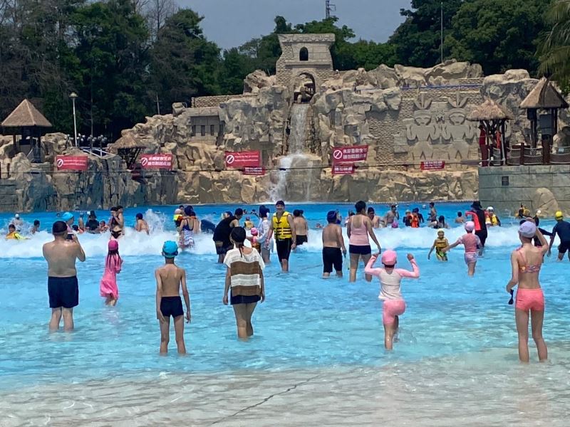 全台最大水樂園馬拉灣 開園迎接今夏第一浪