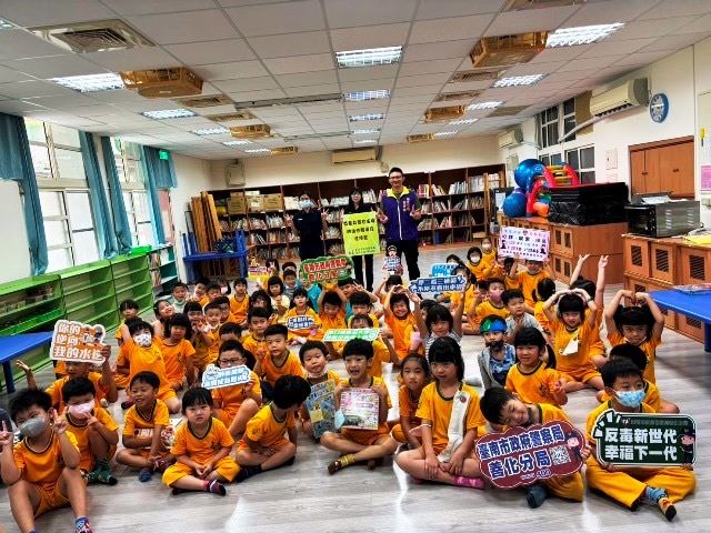 小朋友成為種子！南市善警識詐婦幼交通宣導作伙來