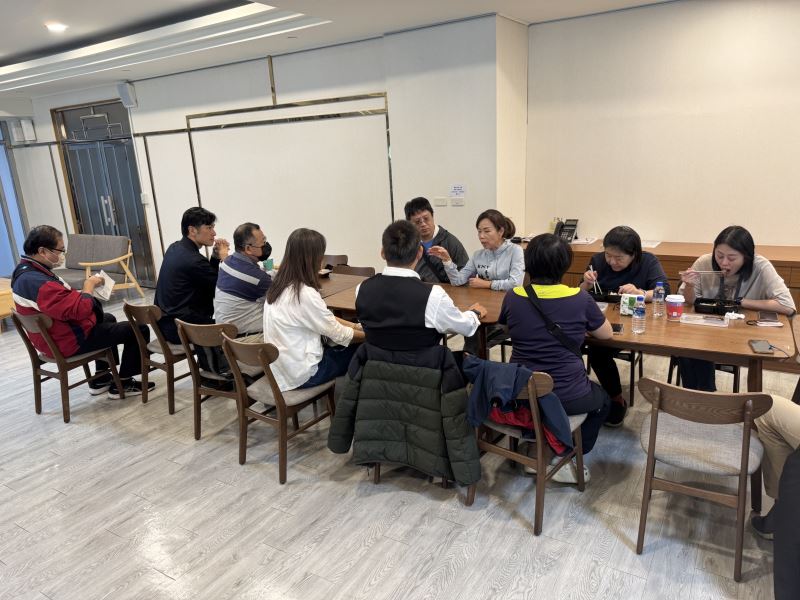台南市議員林美燕 協助 南區大廈住戶突遭停運垃圾協調環保局協助