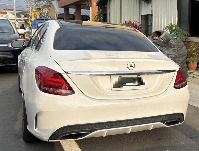 懸掛仿真車牌趴趴走 白河東山警眼尖識破揪出來