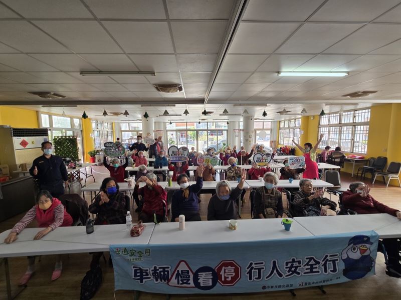 南警一分局前進轄區醫院 守護高齡長者平安行 南警一分局前進轄區醫院 守護高齡長者平安行