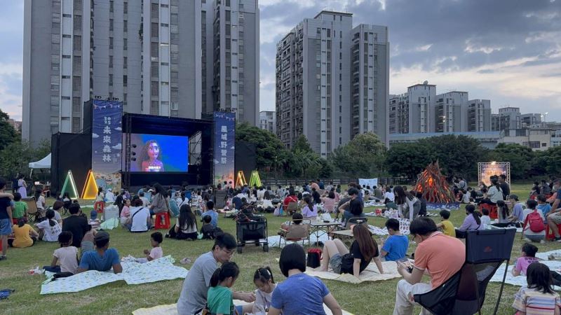 竹市首辦「2025風城野營祭」熱鬧開幕！大湳雅公園化身未來森林 首夜吸引破二千人潮