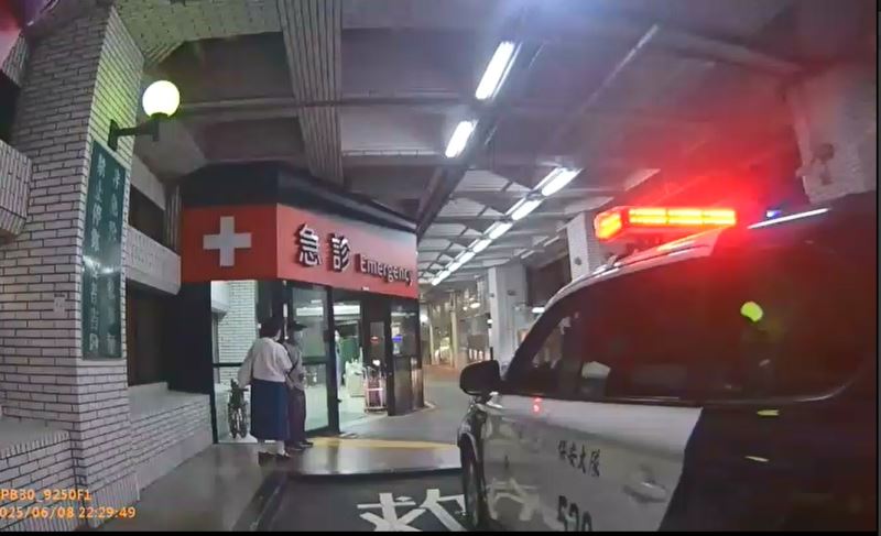 北市警路檢見男子幾近昏厥 及時送醫展柔情
