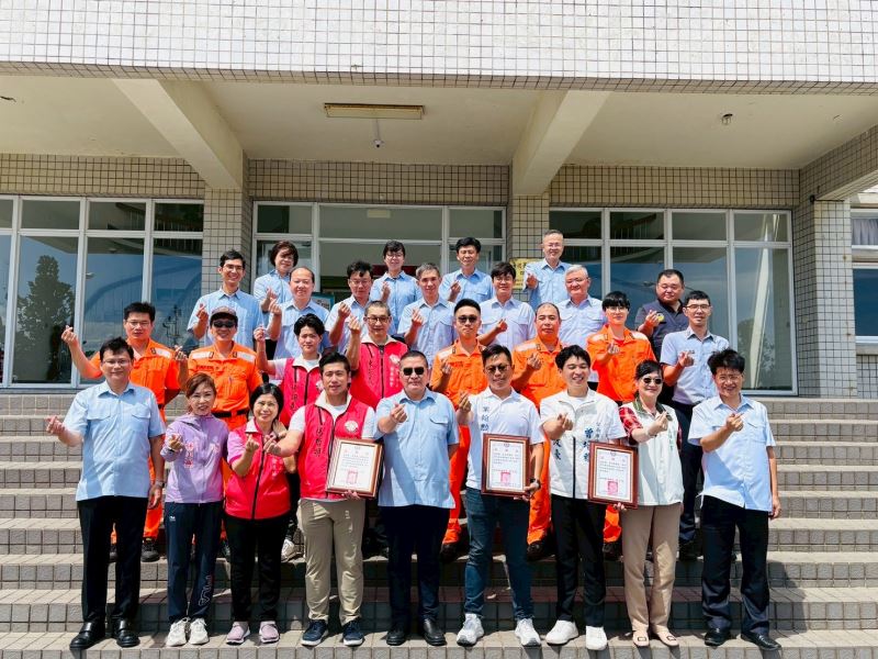 台南市議員林美燕  勳豪同心助捐防蚊液守護海巡弟兄