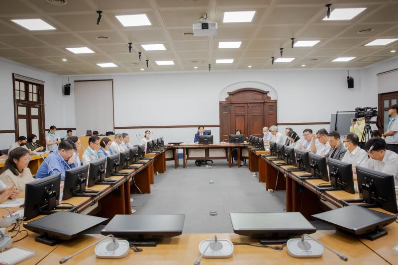 竹市府市務會議聚焦颱風災後復原、交通新制及防詐作為 邱臣遠代理市長：全力守護市民 打造「三安」幸福城市