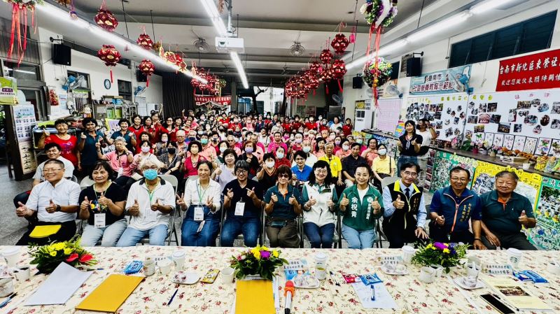 台南市議員 余柷青關心社區發展 期許東榮社區於金卓越選拔中脫穎而出