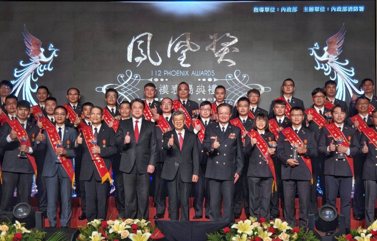 台南市長黃偉哲重視學童、長者安全 市警局號召響應「交通安全月」